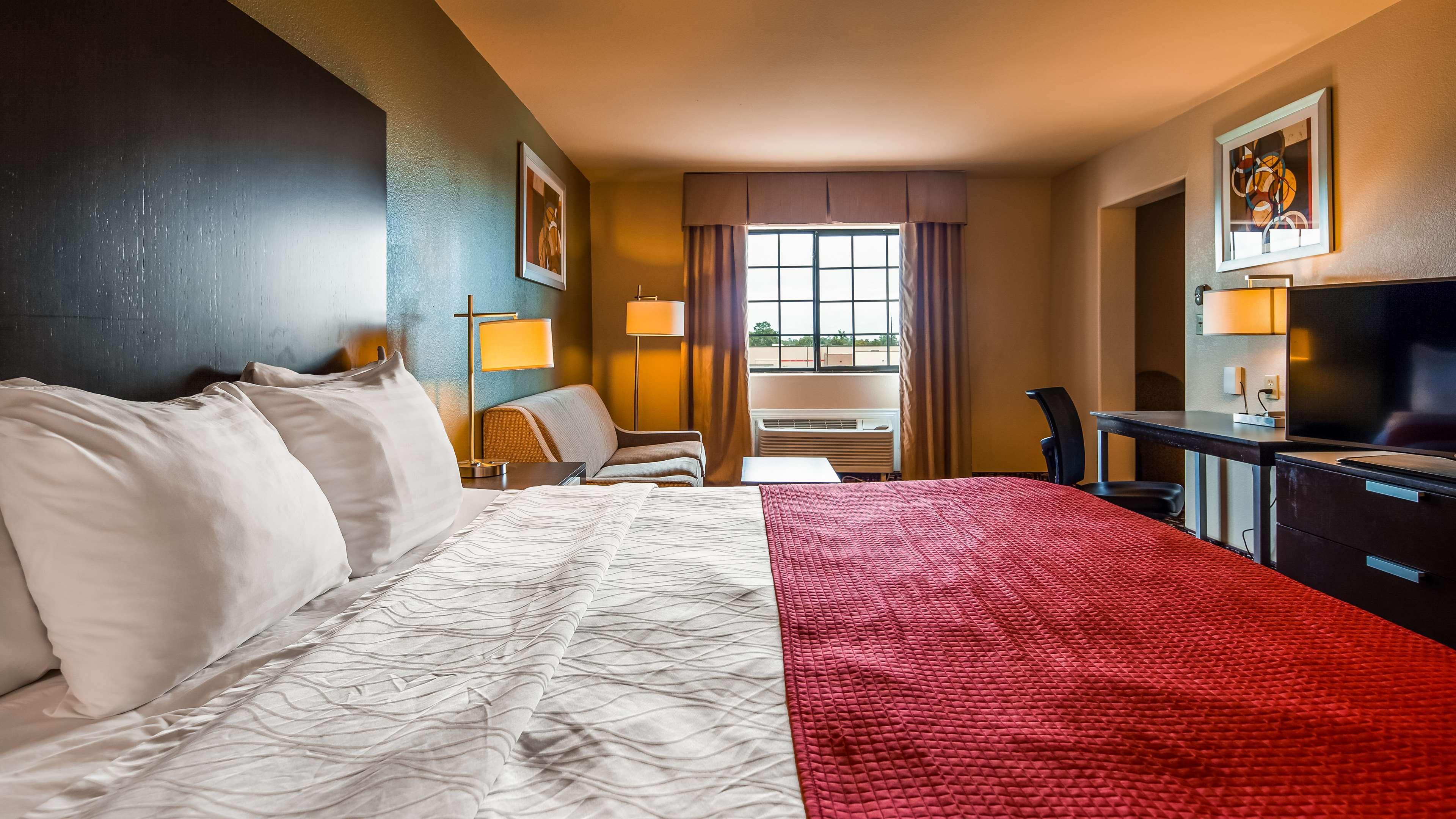 Best Western Plus The Woodlands Exterior photo