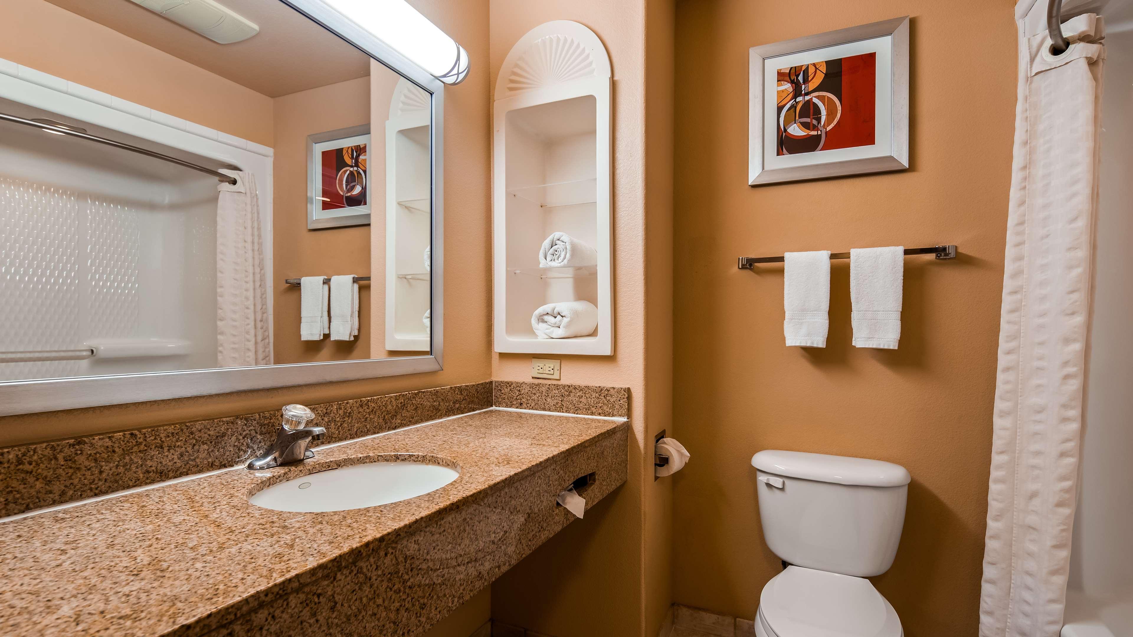 Best Western Plus The Woodlands Exterior photo