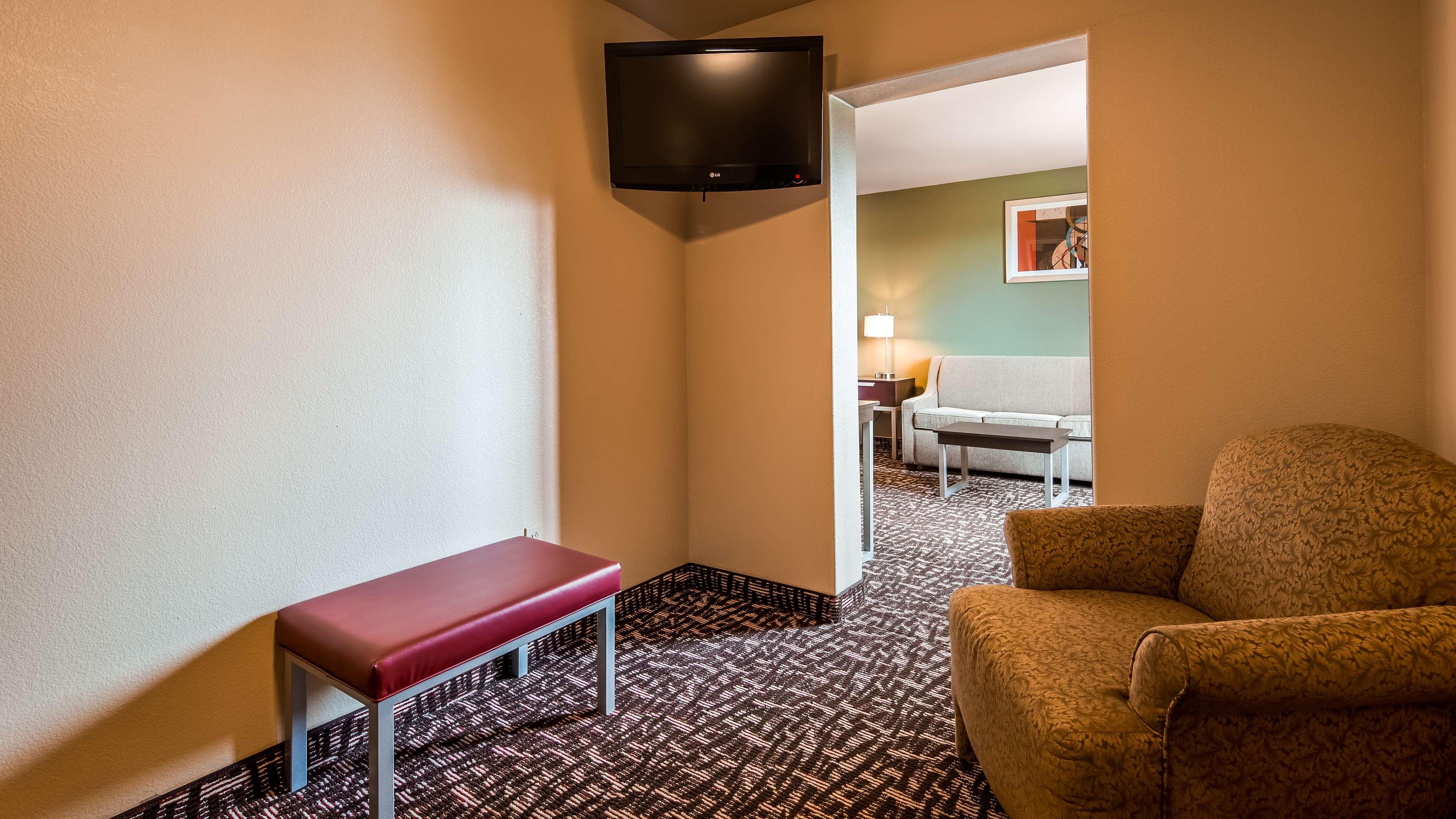 Best Western Plus The Woodlands Exterior photo